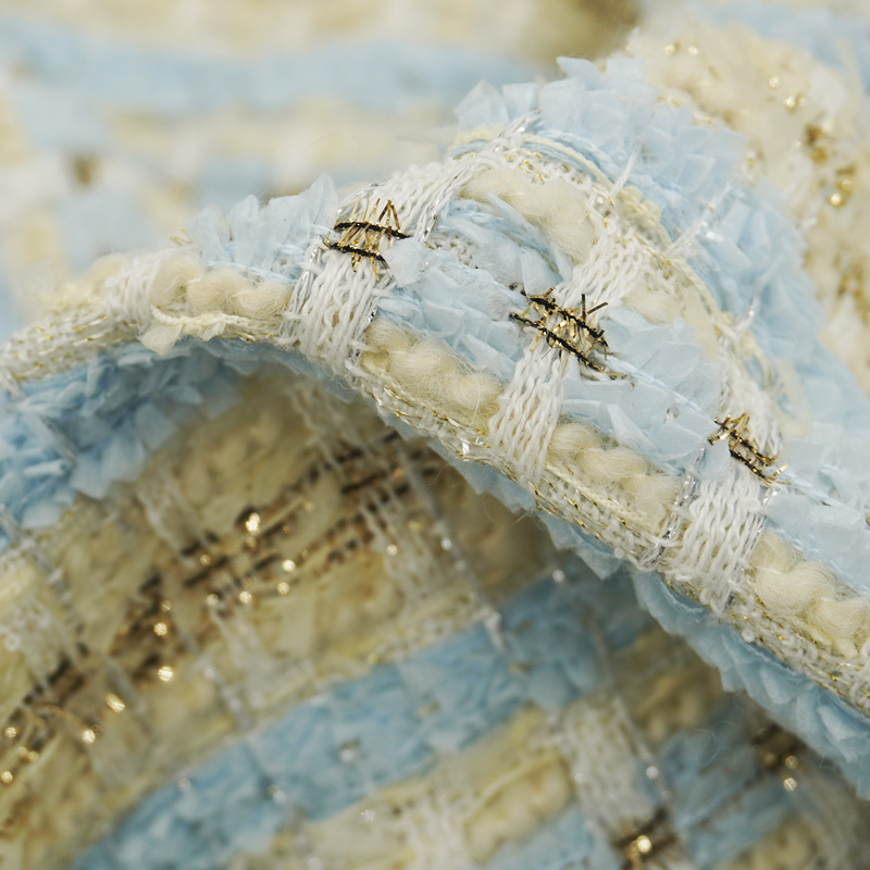 Sewing Tweed - Hellblau-beiger karierter Bouclé-Tweed-Stoff mit Metallfaden, gewebter